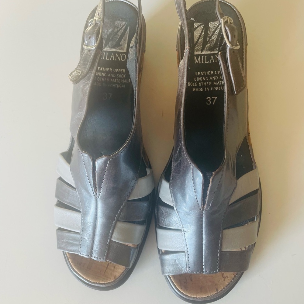 Milano Women's Metallic Silver Sandals